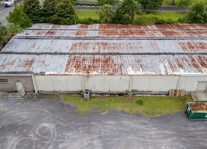 Class C Warehouse with Renovation Potential on 1.82 Acres in Prime Location