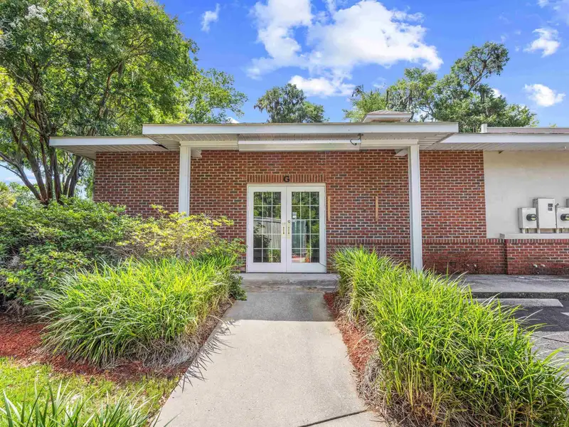 Versatile Office Space for Lease in Pawleys Island Near Highway 17
