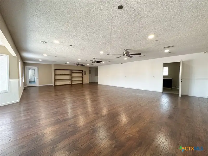 Investment Opportunity: Multi-unit Complex in Copperas Cove with Stable Tenants and Recent Updates