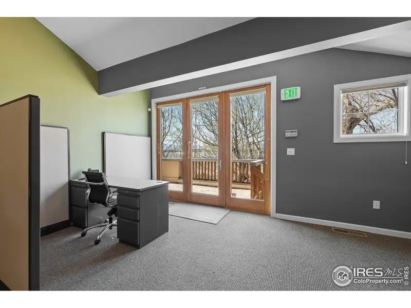 Bright Office Condo with Mountain Views in Niwot, Colorado