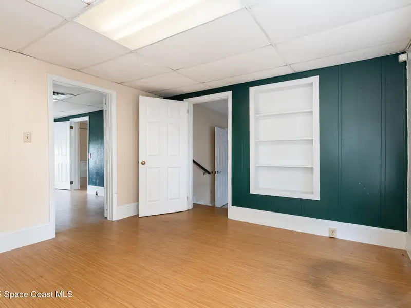 Versatile 1,092 Sq. Ft. Commercial Building Near Cocoa Village with Ample Parking