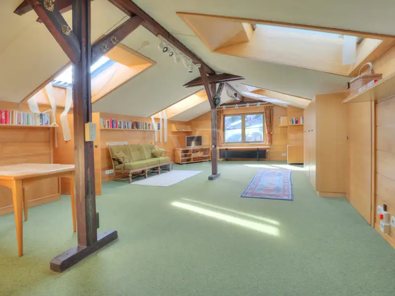 Spacious 34,000 M² Stud Farm Property with Main House, Pool, and Guest Accommodations