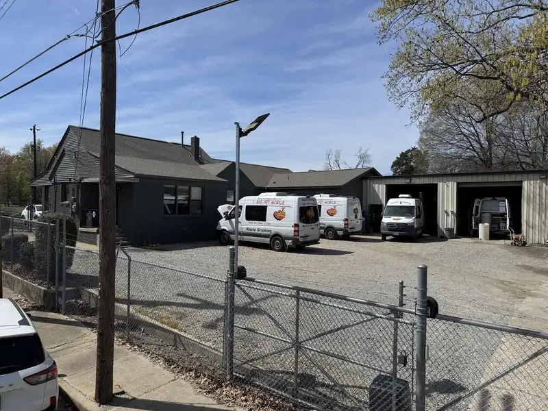 Light Industrial Property with Office and Shop in Central Memphis