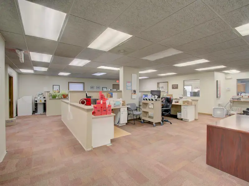 Move-in Ready 5,000 Sq Ft Commercial Space in Prime Edgewood Location