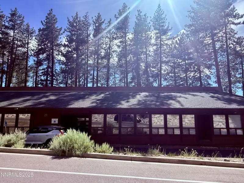 2000sf Office Space with Lake Views in Lake Village Professional Building, Tahoe