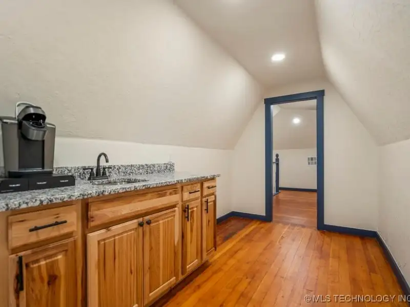 Versatile Event Center and Office Building with Conference Rooms in Prime Location