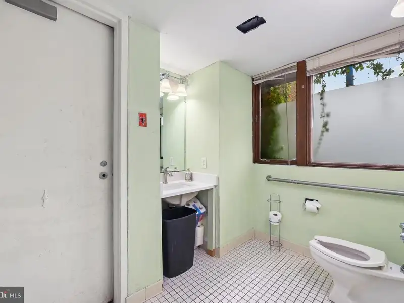 Commercial Building for Sale in Annandale - 8,202 Sq. Ft., Zoned C-3, Corner Lot