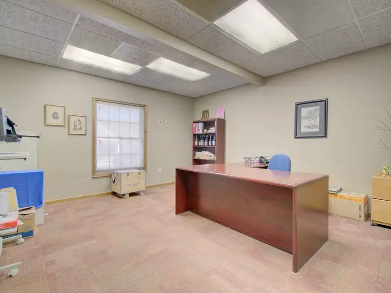 Move-in Ready 5,000 Sq Ft Commercial Space in Prime Edgewood Location
