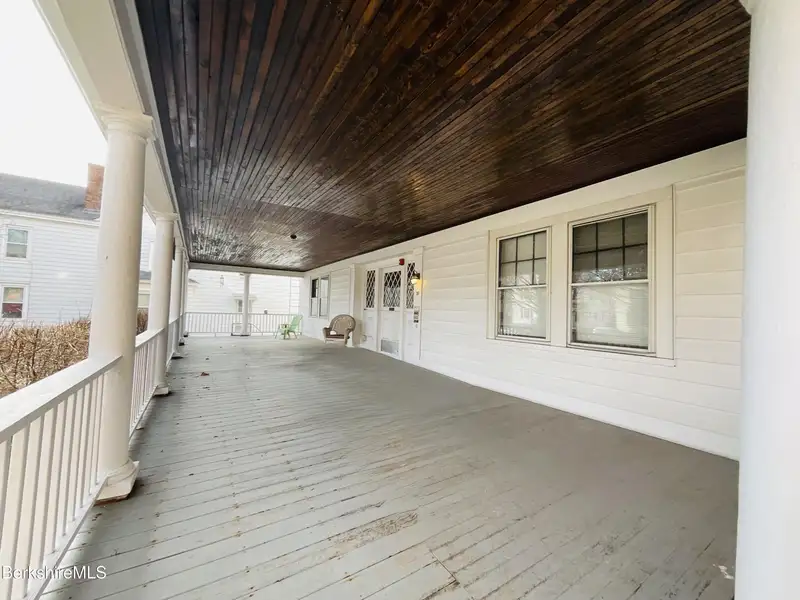 Charming Stone House Property in Desirable Location