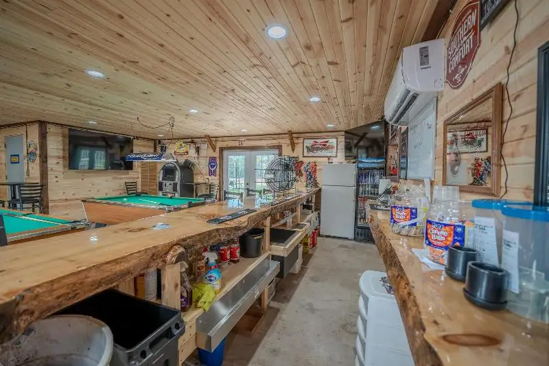 Historic Bar/restaurant in Wausau Area with Upgrades and Outdoor Amenities