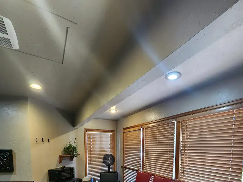 Private Salon Suite on 7th Street with Equipment, Large Windows, and Private Entrance