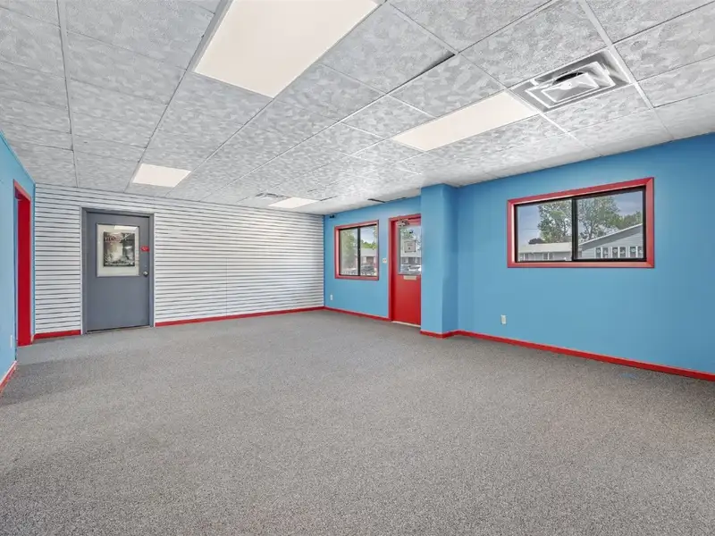 Flexible Office/retail Space for Lease in High-traffic Location, Edgewood Rd Sw