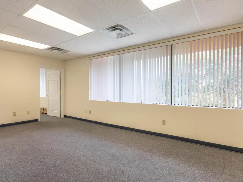 Cleveland, Tn Office Suites for Lease - Newly Remodeled, 2,400 & 2,164 Sq Ft