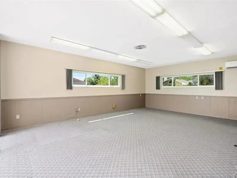 High Visibility Retail/office Building in Downtown St. Petersburg - Renovate or Rebuild Opportunity