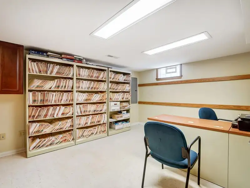 Standalone Commercial Building with Office Suite in Prime Hilliard Location