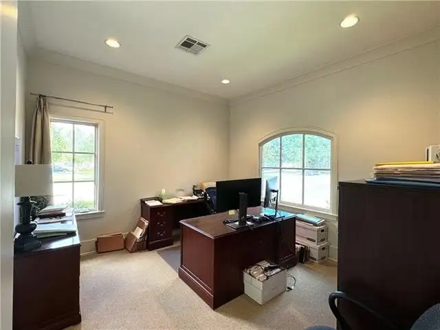 Class a Office Building for Sale or Lease in Prime Highway Commercial Location