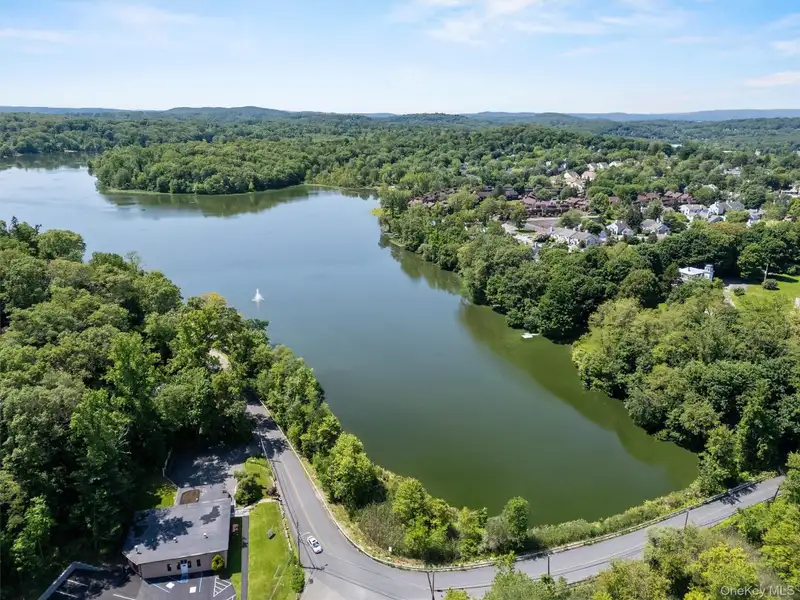 4.6-acre Lakefront Development Site on Route 6 in Mohegan Lake, Westchester County