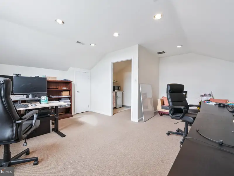 Versatile 5,000 Sq Ft Office Building in Central Media, Pa with Potential for Conversion