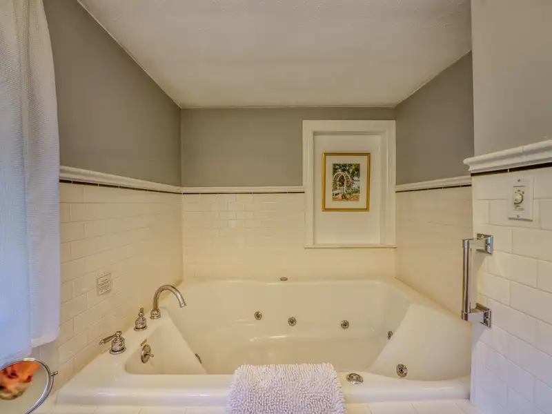 Historic Adair Estate on 182+ Acres with Panoramic Mountain Views in New Hampshire