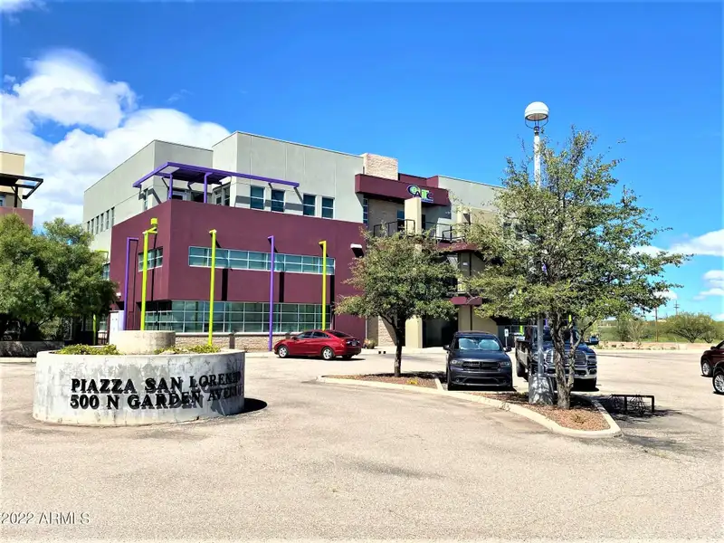 Modern Commercial Suites Near Ft Huachuca with Mountain Views and Ample Parking