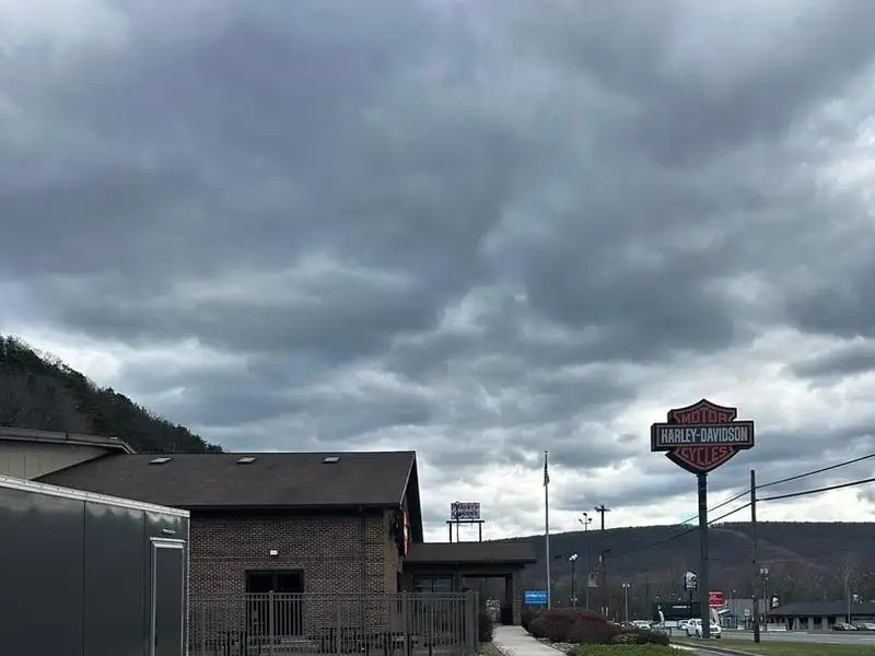 Versatile Commercial Property with Showroom, Offices, and Large Metal Building in Prime Location