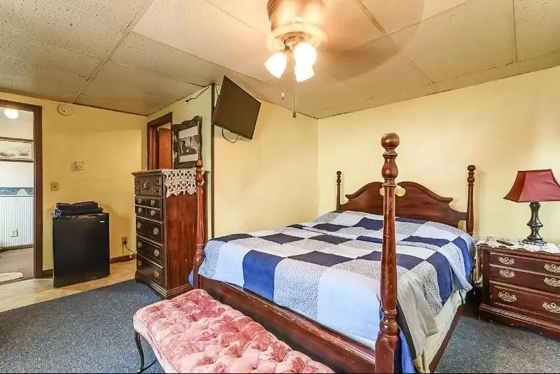 Turnkey Bar/restaurant/hotel on Hwy 11 with Private Living Quarters and Outdoor Beer Garden