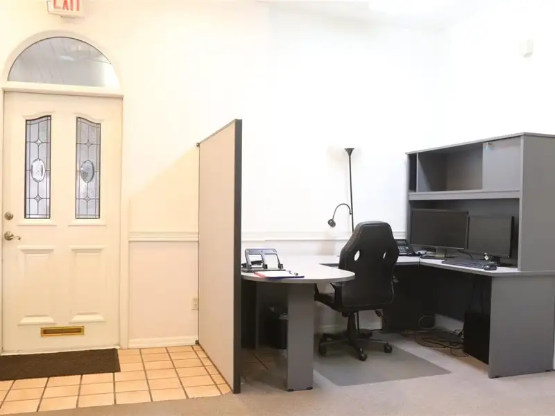 Prime 6,148± Sf Office/medical Space Near North Florida Regional Medical Center and Retail