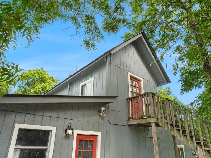 Historic Vintage Office Building with Additional Income Potential in Downtown Boerne