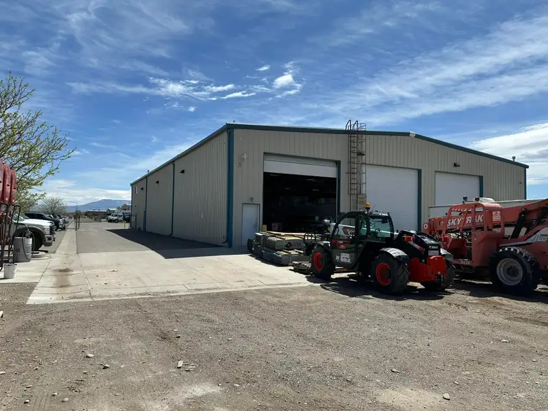 Free-standing Warehouse with Office and Large Yard in Convenient Location