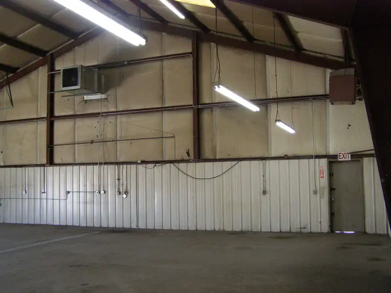 Functional 3,600 Sf Office/warehouse with Mezzanine and Fenced Yard in Prime Location