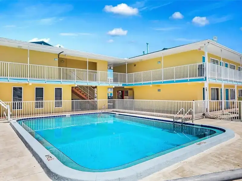 Independent Economy Hotel in Prime Location, St. Petersburg with 65 Keys and Redevelopment Potential