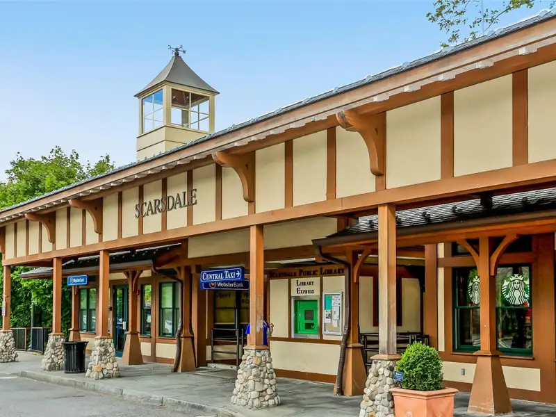 Prime Corner Retail Space on Garth Road, High Traffic Area in Scarsdale