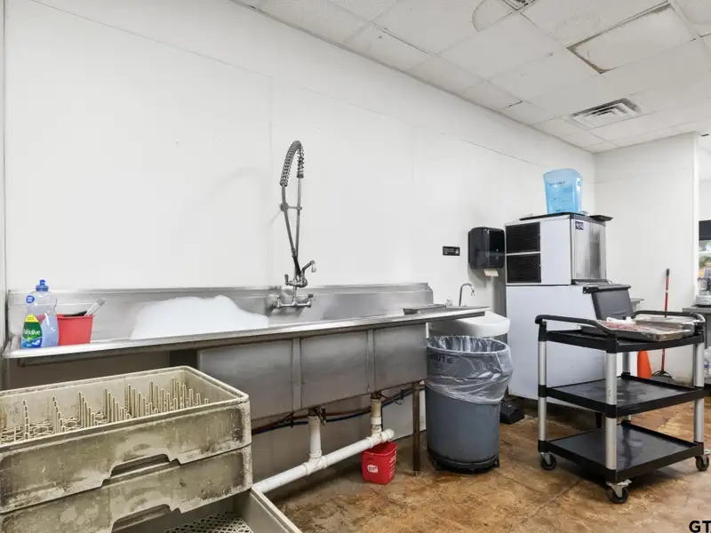 Commercial Building for Sale in Prime Location with High Visibility and Foot Traffic