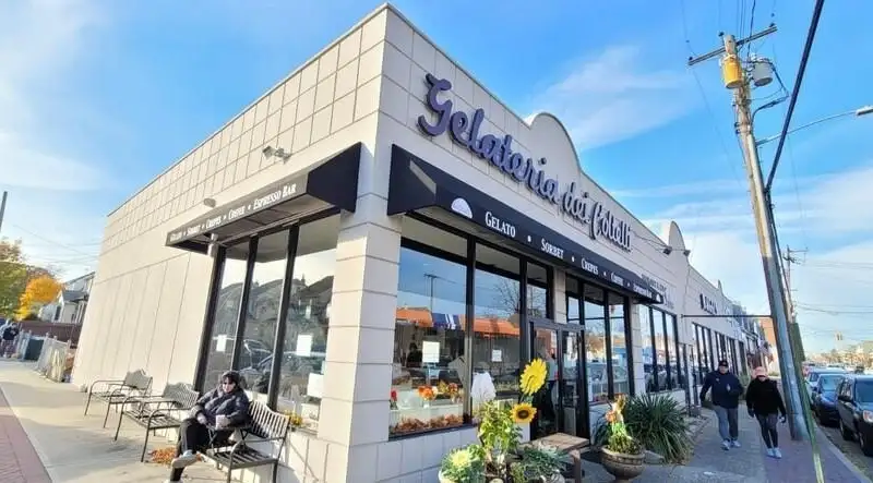Retail Space with Glass Facade, 850 Sq Ft, Near Hillside Avenue and Lie