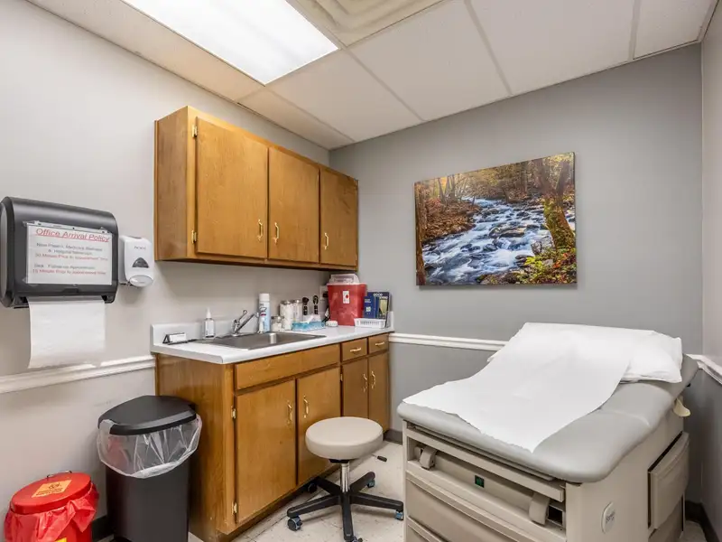 Medical Office Space for Lease in Cleveland, Tn – 12 Exam Rooms and Additional Features