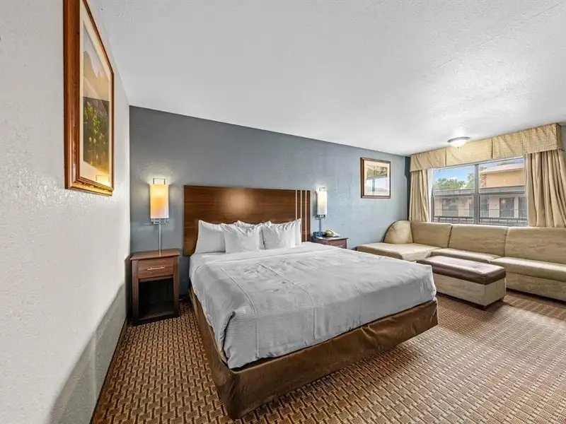 Turnkey Quality Inn Hotel in Prime Durango Location with 48 Updated Guest Rooms
