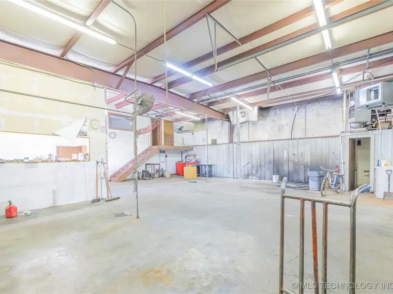 Versatile Former Machine Shop in Prime Downtown Sand Springs Location
