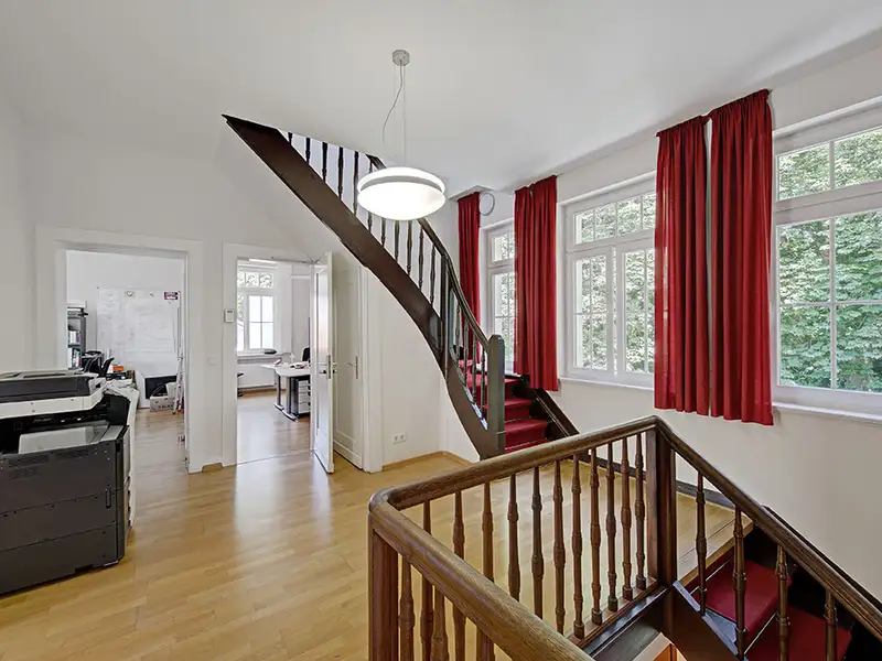 Art Nouveau Villa in Dortmund's Gartenstadt - Versatile Use for Living or Office Space