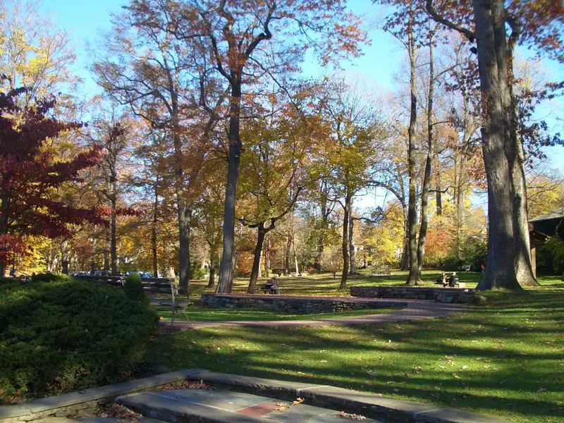 Prime Corner Retail Space on Garth Road, High Traffic Area in Scarsdale