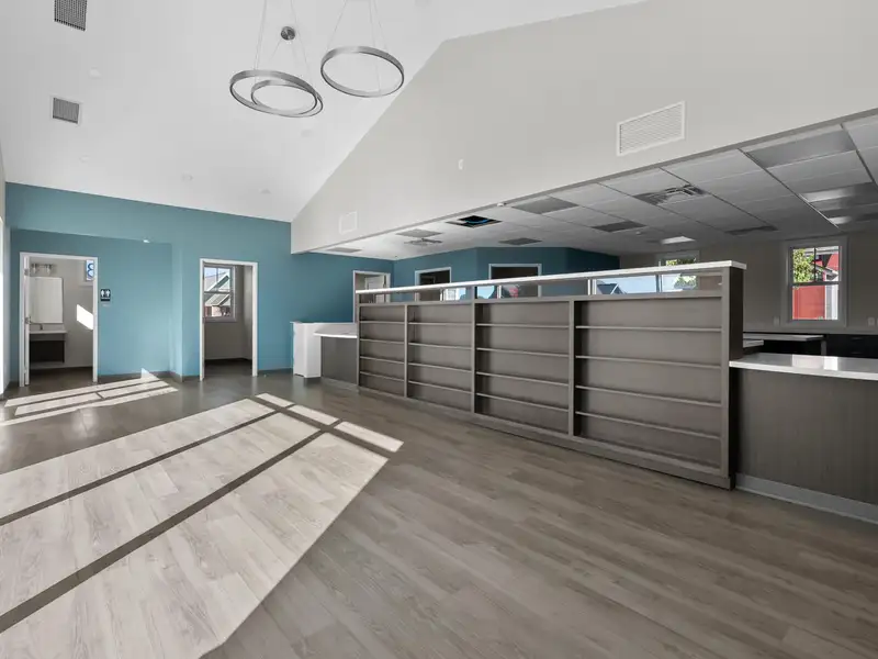 Class a Retail/office Space in Vineyard Parkway Business Park, Texas Corners