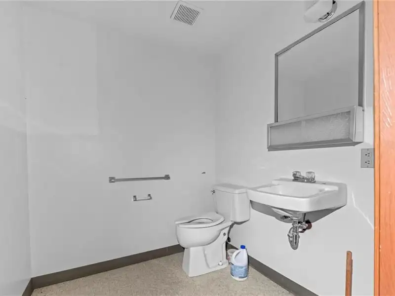 Versatile Commercial Building in Prime Location