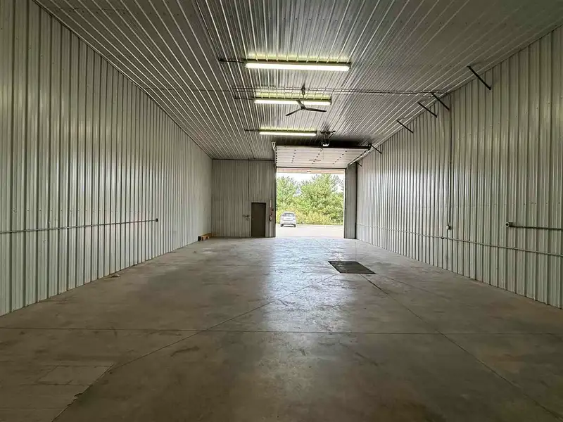 Flexible Warehouse Space for Lease in Iowa City with Easy Access and Overhead Door