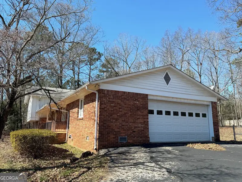 Versatile Church Campus with Four Buildings on 4.68 Acres in Mcdonough