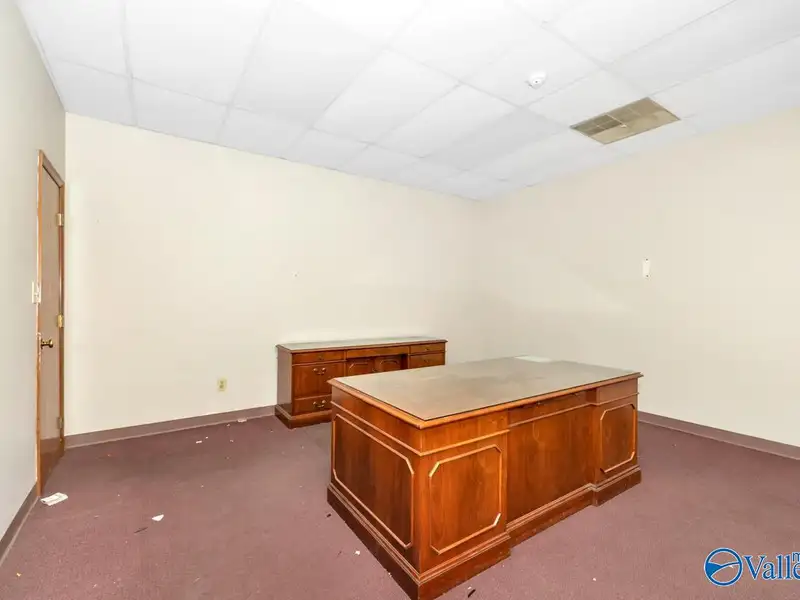 Flexible Industrial Property with 3 Buildings on 6 Acres in Huntsville, Al