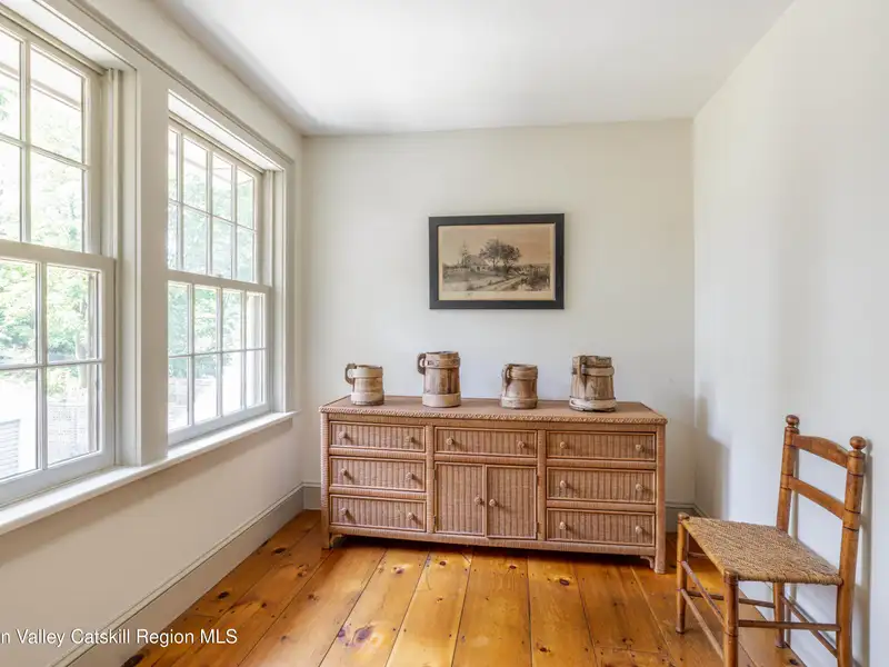 Historic Mixed-use Landmark in Kinderhook Village with Restaurant and Flexible Suites