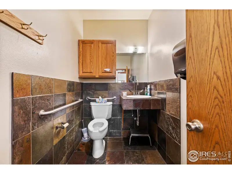 Superbly Maintained Medical Office on Horsetooth with Conversion Potential