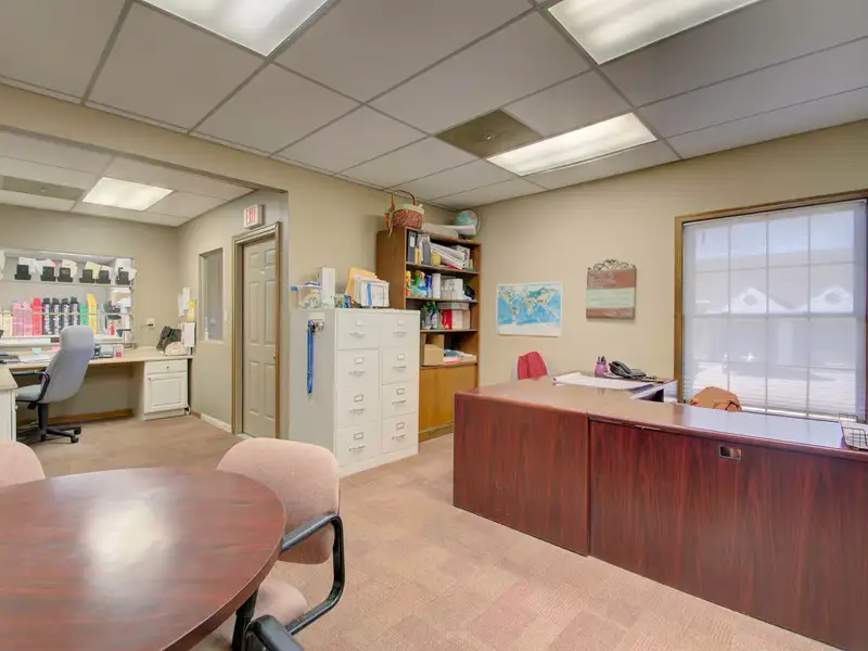Move-in Ready 5,000 Sq Ft Commercial Space in Prime Edgewood Location