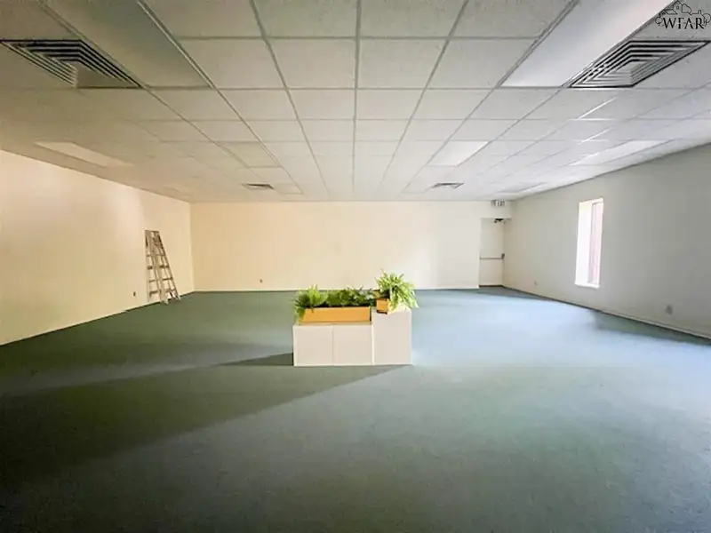 Commercial Lease Opportunity in Prime Location for Medical Professionals