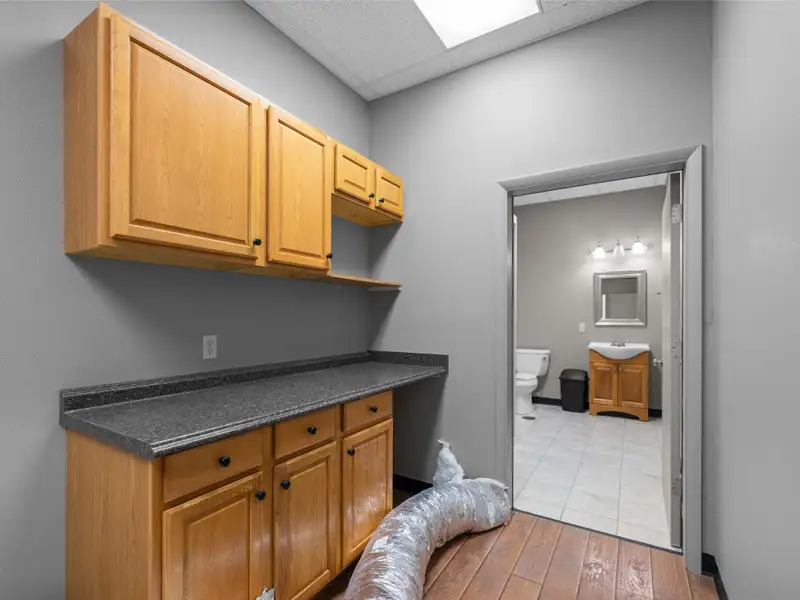 Remodeled Office Suites with Highway Access and Tenant Improvements Available