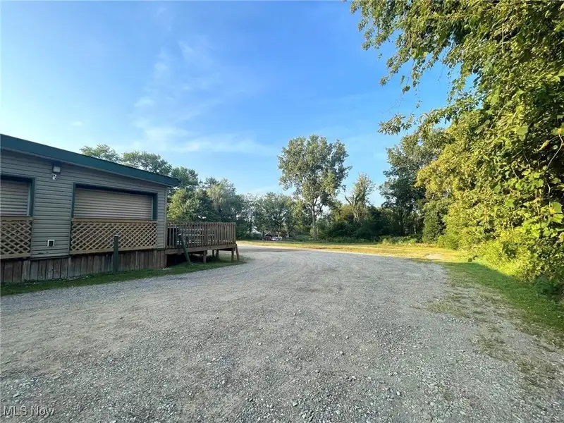 Thriving Bar and Restaurant with Drive-up Window on 1.42 Acres in Busy Location